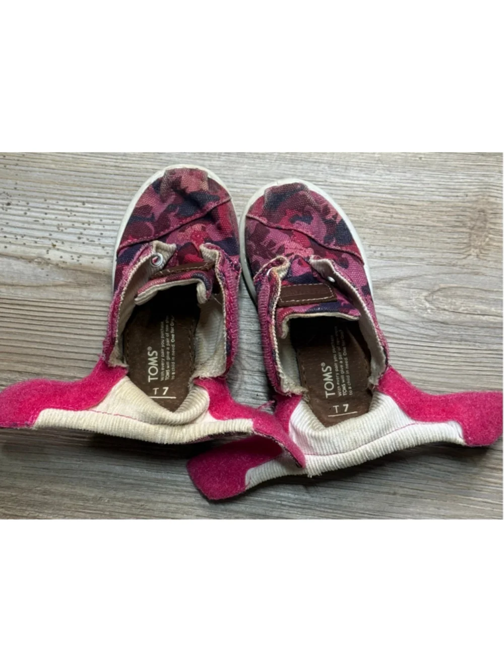 Baby TOMS Pink Red Camo High Top Shoes Size 7